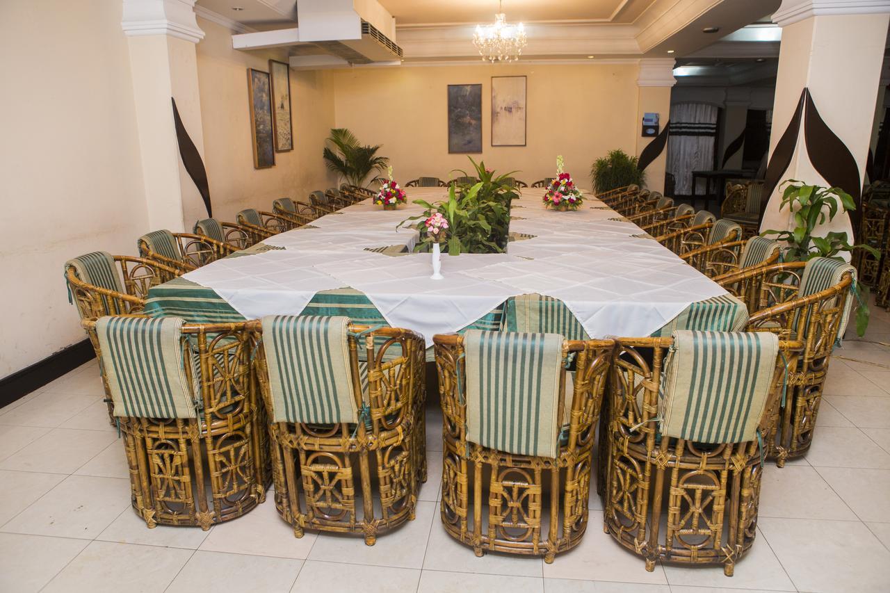 Meridian Hotel & Restaurant Dakhin Kattali 외부 사진